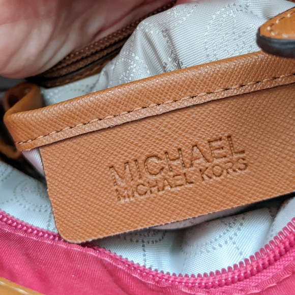 Michael Kors Fuschia Bright Pink Nylon & Leather Purse with adjustable strap - Picture 3 of 11